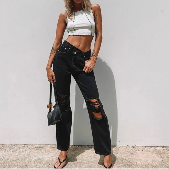 Princess Polly HOLLY ASYMMETRIC RIPPED LEG JEANS BLACK DENIM | 2 US - Picture 2 of 9